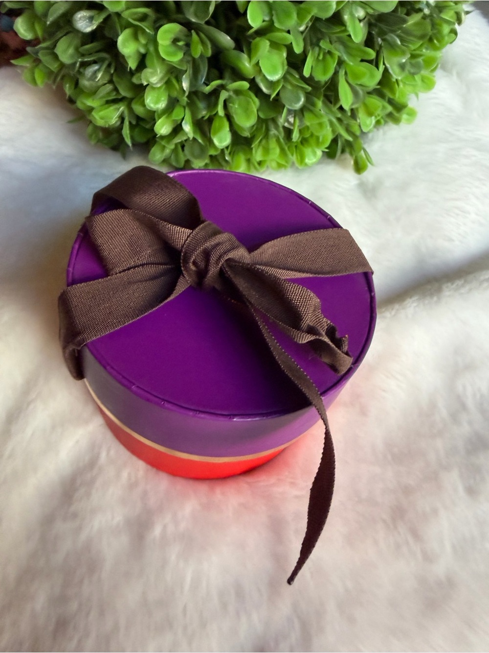 Round Kate spade Purple & Orange Gift Box with Brown Bow